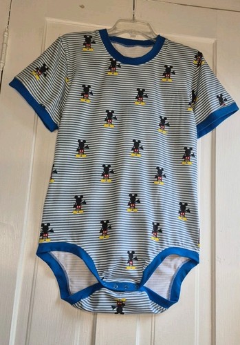 Adult medium mickey - , mouse