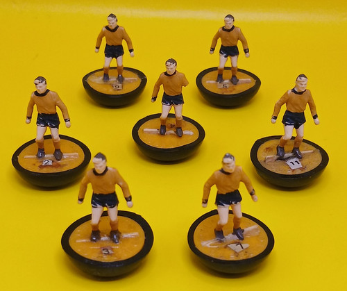 Vintage subbuteo figures for - vintage,
