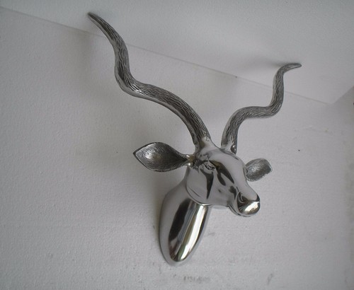 Metal wall mount - metal, head