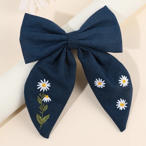 Floral embroidered bow - 1,