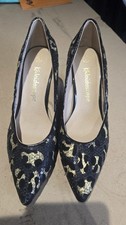 gorgeous black gold sequin