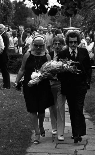 Actress diana dors arriving - actress,