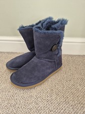 UGG Australia Bailey Button