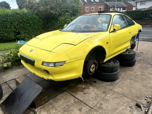 Breaking toyota mr2 - breaking,