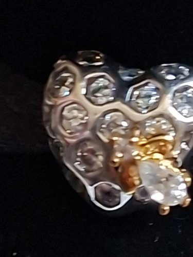Pandora bridgerton bee - pandora, x