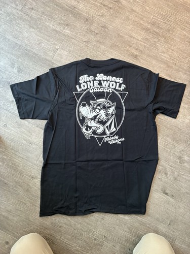 Volcom black print tee bnwt - print,