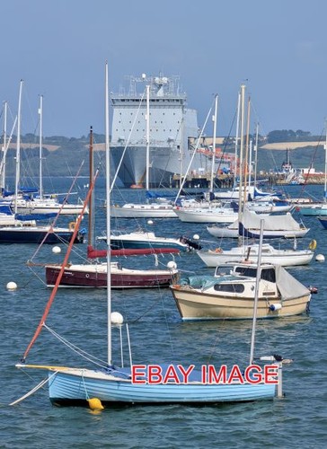 Photo falmouth view of - ,