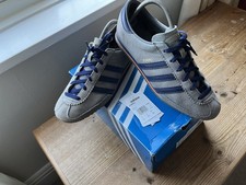 Adidas Zurro Size 9 Jeans