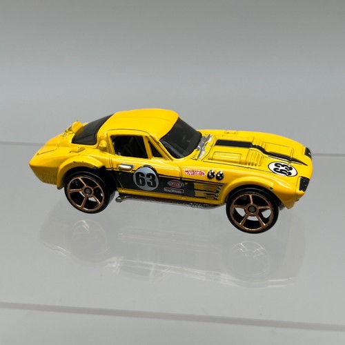 Hot wheels corvette grand - corvette,