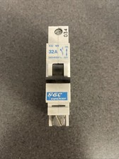 GEC VYNCKIER 32 AMP TYPE 2 M9