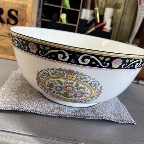 Wedgwood runnymede blue 25cm - wedgwood,