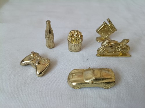 Monopoly gold metal tokens - 6,