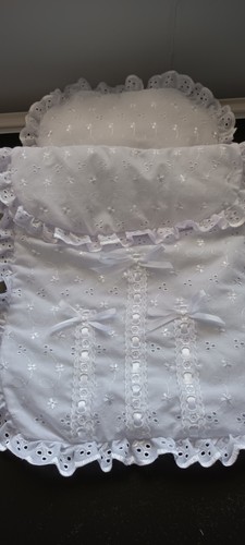 Hand made embroidery - , anglaise