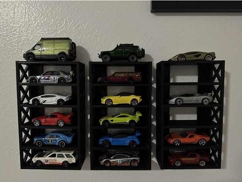 Hot wheels wall - hot,