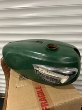 Triumph Tr25 W Petrol Tank  69/70
