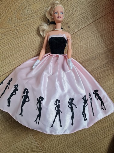 Barbie doll timeless - barbie,