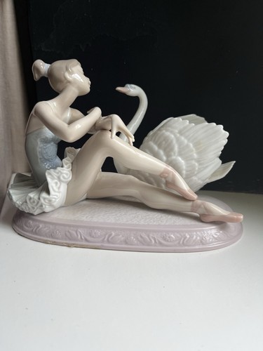 Lladro figurine ballet dancer - ballet,