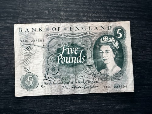 Y52 bank england - y52, of