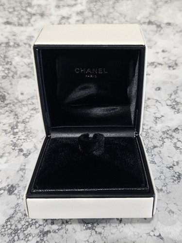 Chanel cream white - cream, ring