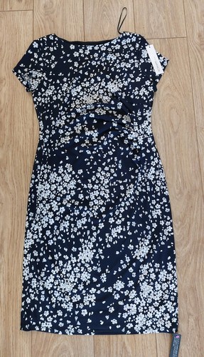 Roman navy with white flowers - white,