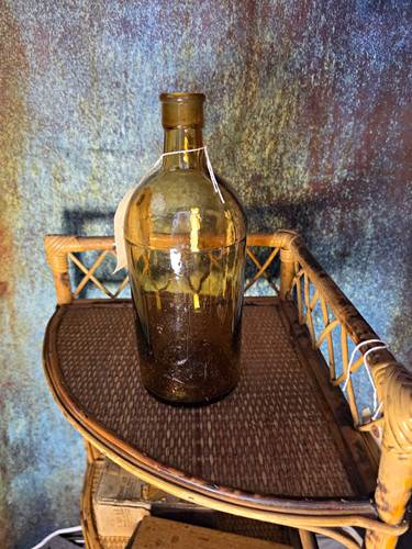 Large vintage amber glass - large,
