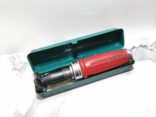 Classic old school kamasa hand - school,