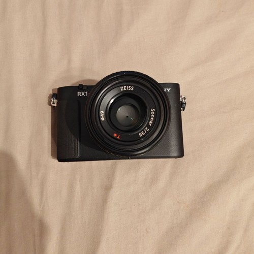 Sony cyber shot rx1r - cyber-shot,