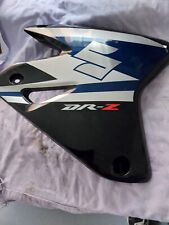 SUZUKI DRZ 400  R/H RADIATOR PANEL