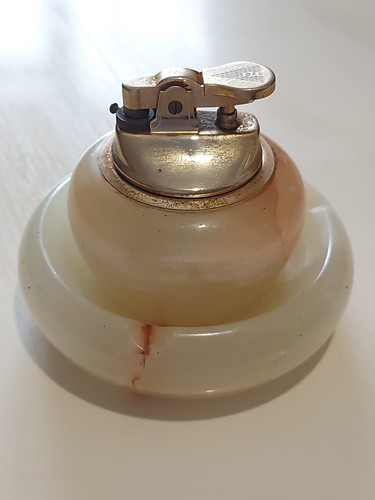Vintage onyx gas table lighter - onyx,