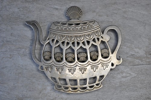Quality vintage retro metal - quality,