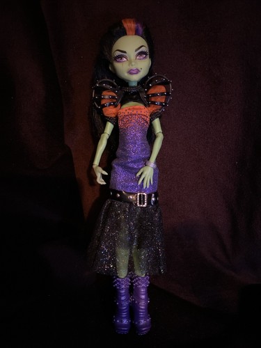 2011 monster high casta - high,