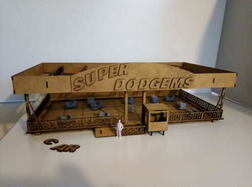 Scale showman 12 car - 12,
