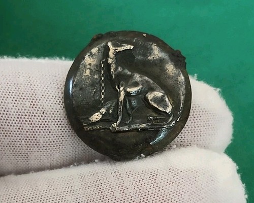 Post medieval canire chain - post,