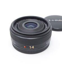 Panasonic LUMIX G 14mm f/2.5