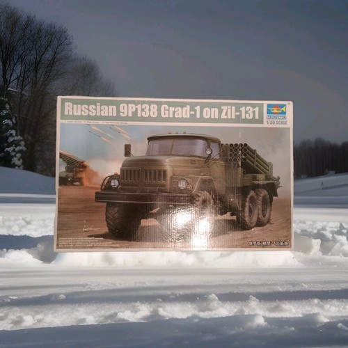 Trumpeter 01032 russian army - trumpeter,