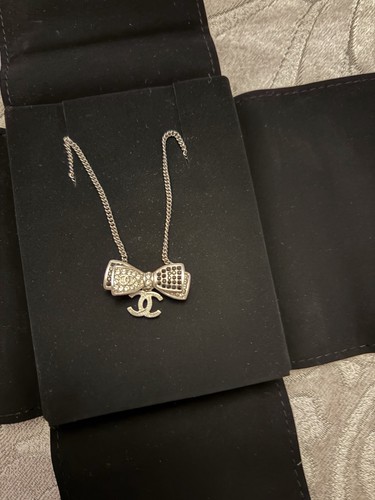 Rare chanel silver bow - *rare,