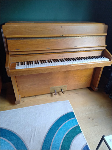 Knight upright piano oak - upright,