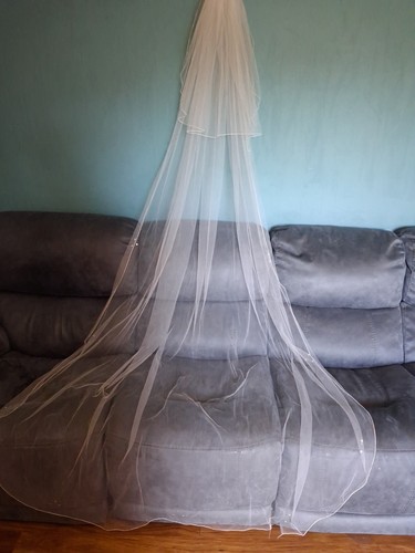 White wedding veil tier - white,