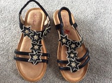 Ladies BNWOT black and silver