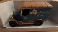 OXFORD DIECAST LIMITED EDITION BULL NOSE MORRIS VAN  Magnolia Park Golf Academy