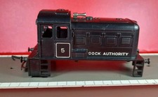 R253 Black Dock Shunter Body