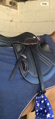 Black country saddle - country,