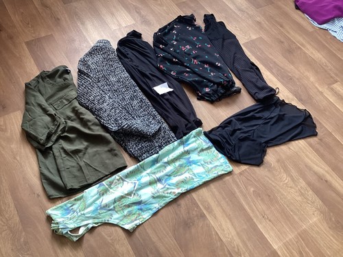 Clothes bundle joblot size - clothes,