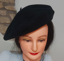Vintage  Vrai Basque Beret