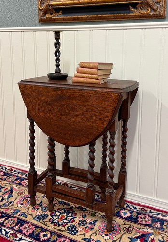 Antique english petite table - antique,