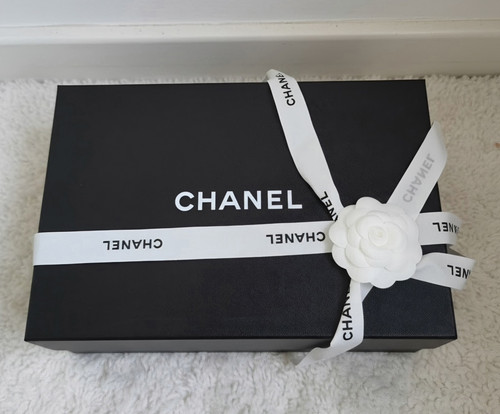 Chanel black rectangular - rectangular, gift