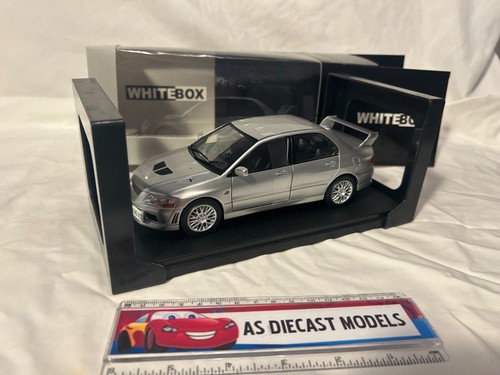 Whitebox wb124204 - 1/24,