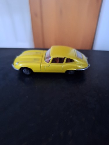 Corgi 374 whizzwheels v12 - -,