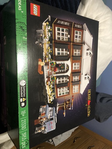 Home alone lego house - lego,