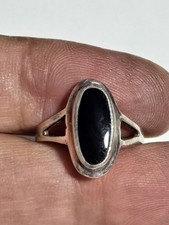 Sterling Silver Vintage Ring with black polished onyx stone In Size M